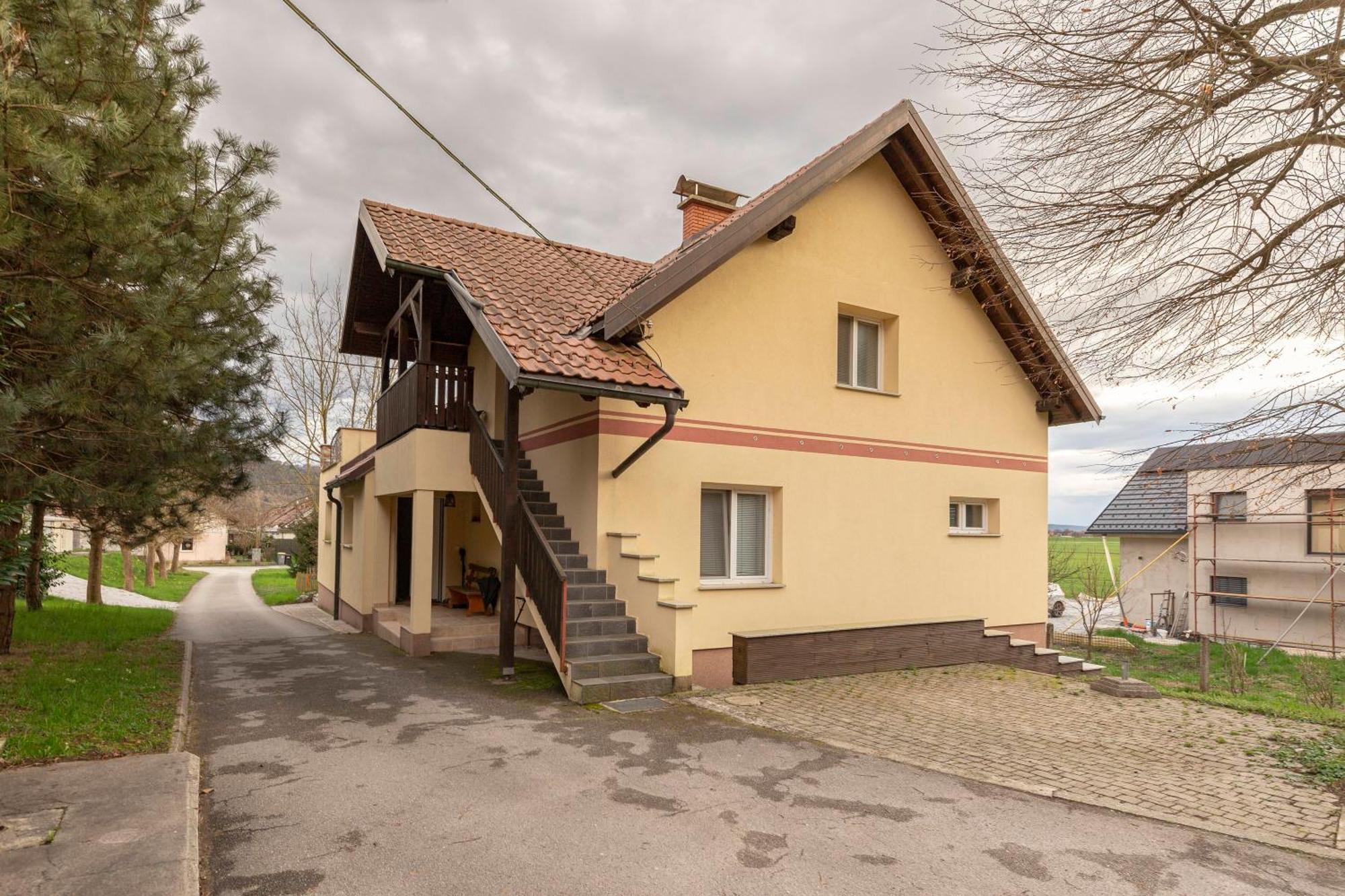 Apartment Tati Dol pri Ljubljani Exteriér fotografie